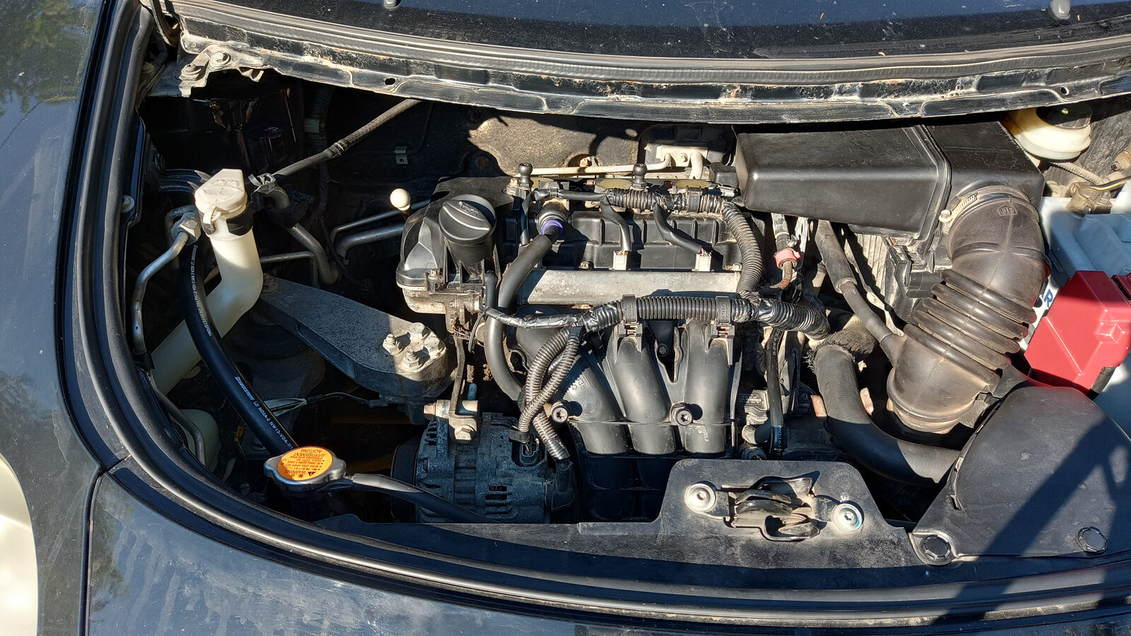 Motore Mitsubishi 3A91 della smart forfour W454 nel vano motore